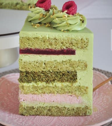 Cross-section of Pistachio-Raspberry cake